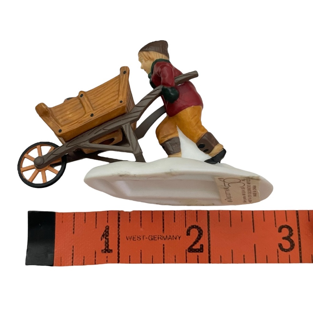 Dept 56 Dickens Village The Heritage Collection “Tending the Cold Frame”… - Picture 9 of 14